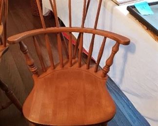 Windsor chairs (4)