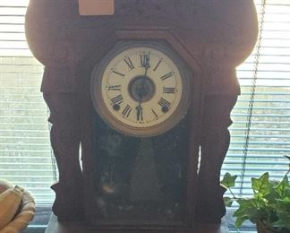 Vintage clock Needs TLC