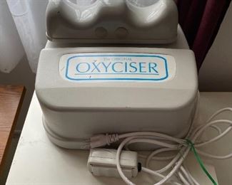 Therapeutic swing leg machine