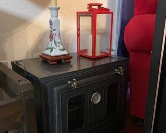 Antique oven, porcelain lamp, mid-century coffee table