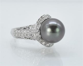 18K White Gold Tahitian Black Pearl and Diamond Ring