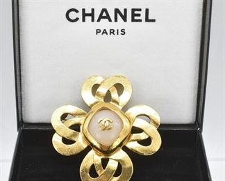 Chanel Spring 1997 Gold Tone and Pearl Brooch