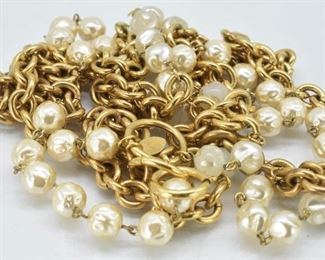 Chanel Classic Oval Link Chain with Faux Pearls 1990's