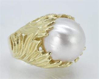 18K Yellow Gold and Mabe Pearl Artisan Ring