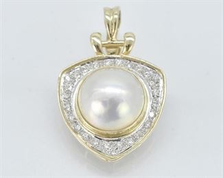 14K Gold, Mabe Pearl, and Diamond Pendant