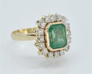 Ladies 18K Emerald Cut Emerald Ring