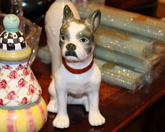 Chelsea House Bull Dog, in perfect condition. $45