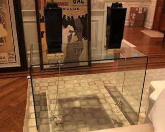 Glass desk in perfect condition $850