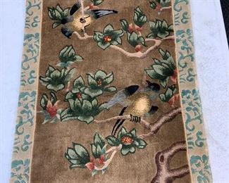 https://www.agesagoestatesales.com JF4041 Antique Bird Motif Oriental Hand Knotted Carpet Silk Wool