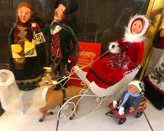 Collection of Byers Choice Williamsburg Dolls