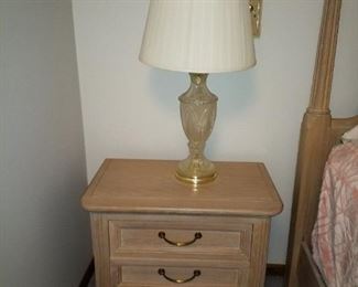 Blond 3 drawer night stand 