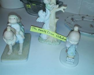 A few pieces of The Family Circle collection 