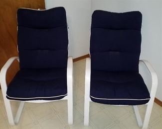 2 patio chairs
