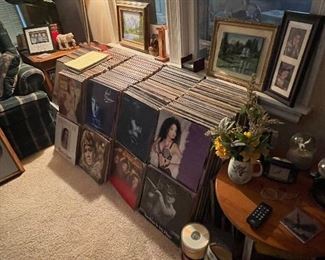 Over 800 33 vinyl records 