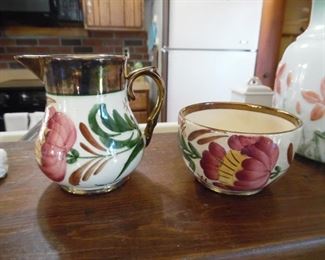 Spectacular set of Creamer and Sugar, rimmed with gold