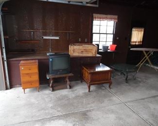 Lot of great vintage furniture finds, along with nice classic clean pieces as well