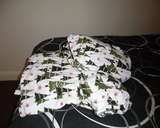 Very nice and clean flannel sheet set