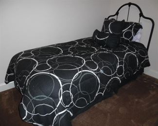 Complete bed
