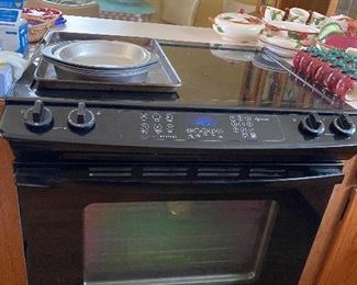 Whirlpool Stove / range / oven