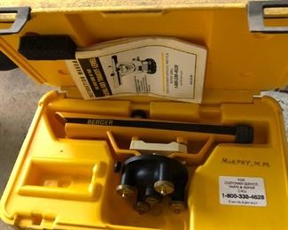 Berger - Survey & Level Tool - 300 ft Fiberglass top - Tripod Optical Level 