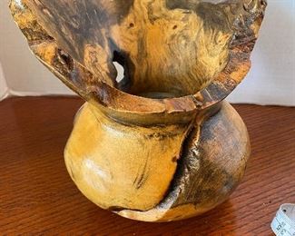 #18 - $40 San Fransisco wood carved Bruce Abbott 2013 Buck eye wood carved vase 