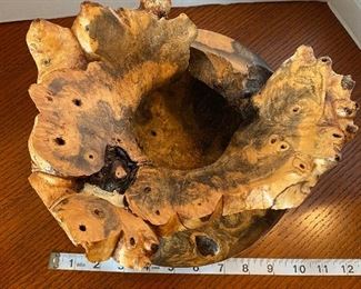 #26 - $48 San Fransisco wood carved Bruce Abbott 2010 Buck eye burch wood carved vase 