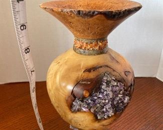 #28 - $60 - San Fransisco wood carved Bruce Abbott 2013 Buck eye wood carved vase with amethyst and coral.