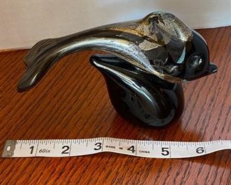#41 - NOW $16  Murano glass fish - unsigned - black/gold , mint condition
