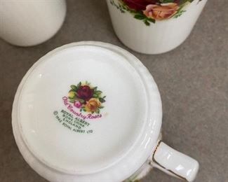 #46 - 25% off the  -$125 Royal Albert "Old country Roses" 11 mugs, 2 cake plates, 3 serving pieces, 1 two tiered cake stand