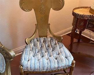 Clover back gilt chair