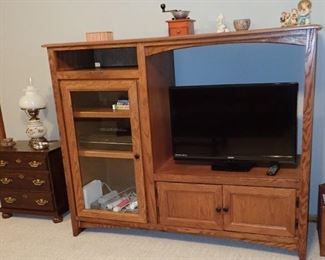 WOOD STORAGE - 3 DRAWER DRESSER