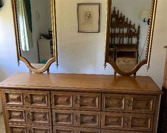$95.  DREXEL Esperanto 9 drawer dresser.
With 2 mirrors.
69”x19”x32.5”