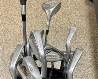 Titleist 983 K Driver retails $399 each Offered for $115     11 Irons    1 Putter   