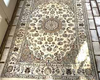 India nain hand knotted wool & silk rug  4'x6' retail $11,500 offered for $1475