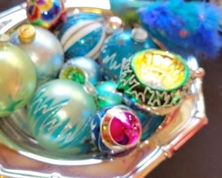 Ornaments, Shiney Brites