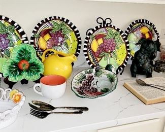 Platters,  serving pieces 