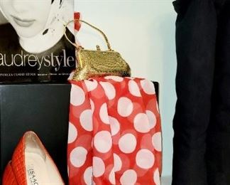 Women's  clothing, accessories, size M, 8 -10. Shoes shoes 8/ 8.5