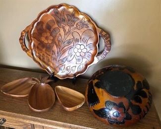 $4.00 for the lot Vintage Wood Carved Serving Tray Haiti and Bowl Haiti. 3 Misc wood bowls. All 5 pieces for $4.00