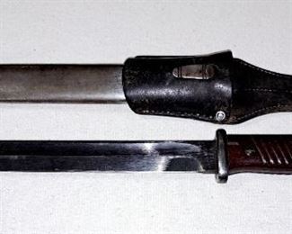 Military items. WW II German bayonet w/ scabbard