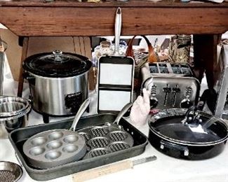 Plus much other like new kitchenware