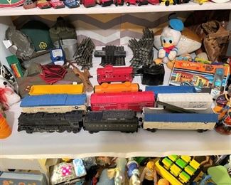 LIONEL TRAIN SEE  LISTINGFOR EACH CAR IN THE DESCRIPTION SECTION