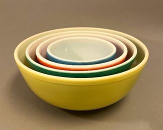 Vintage Pyrex Primary Colors Mixing Nesting Bowls 
