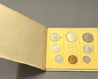 1962 Vatican 8 Coin Uncirculated Set 