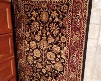 Area rug
Dimensions: