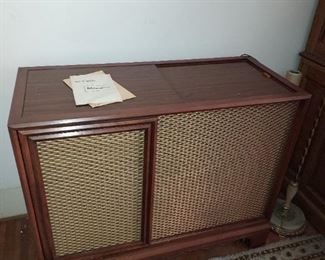 Magnavox Stereo