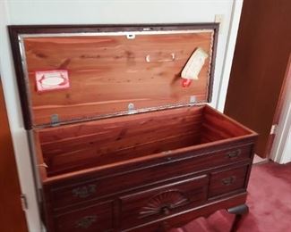 Lane Cedar Chest