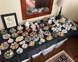 Lots of mini tea sets