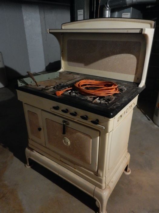 Lemont (Pleasantdale) Estate Sale starts on 10/31/2022