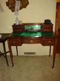 EARLY 19TH CENTURY ENGLISH ROSEWOOD DESK WITH MARQUETRY