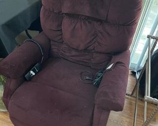 Nice clean, 100% working lift chair